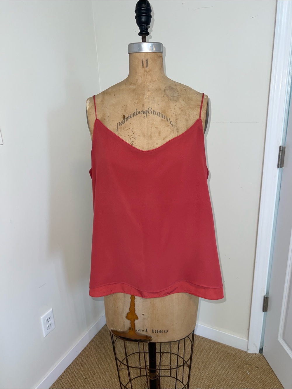 New York & Company Pink Spaghetti Strap V-Neck Camisole